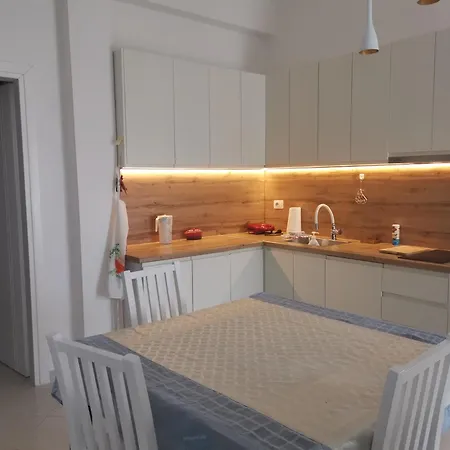2015 Villa *